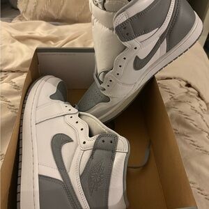 Nike Air Jordan 1 - Stealth